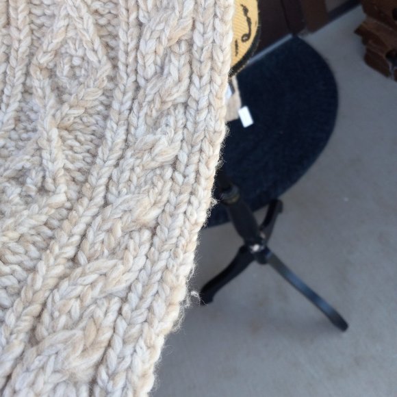 NWT Banana Republic Italian Wool Blend Chunky Cable Knit Scarf Oatmeal Beige - Picture 10 of 11